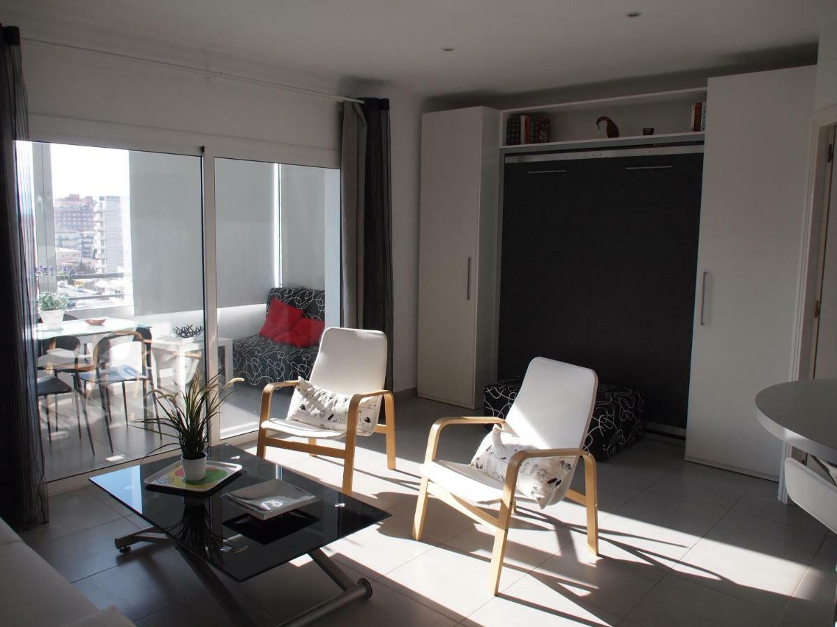 Miramar 37c Roses